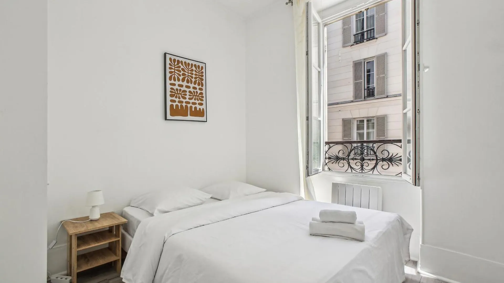 Apartment Chic And Comfortable