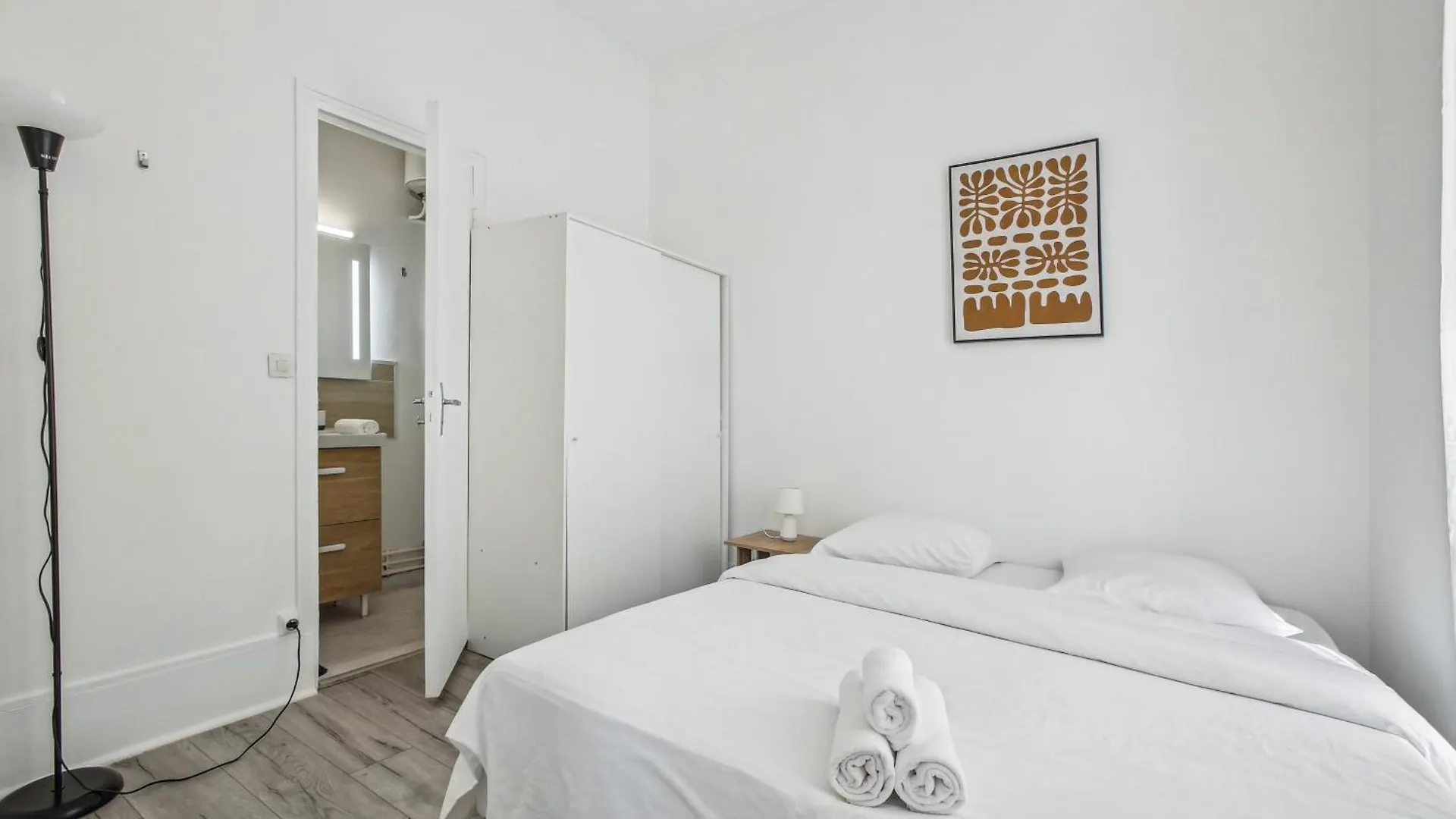 Apartment Chic And Comfortable Paris